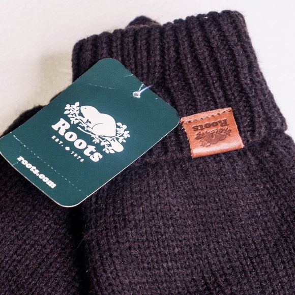 NWT ROOTS mittens - Picture 2 of 3